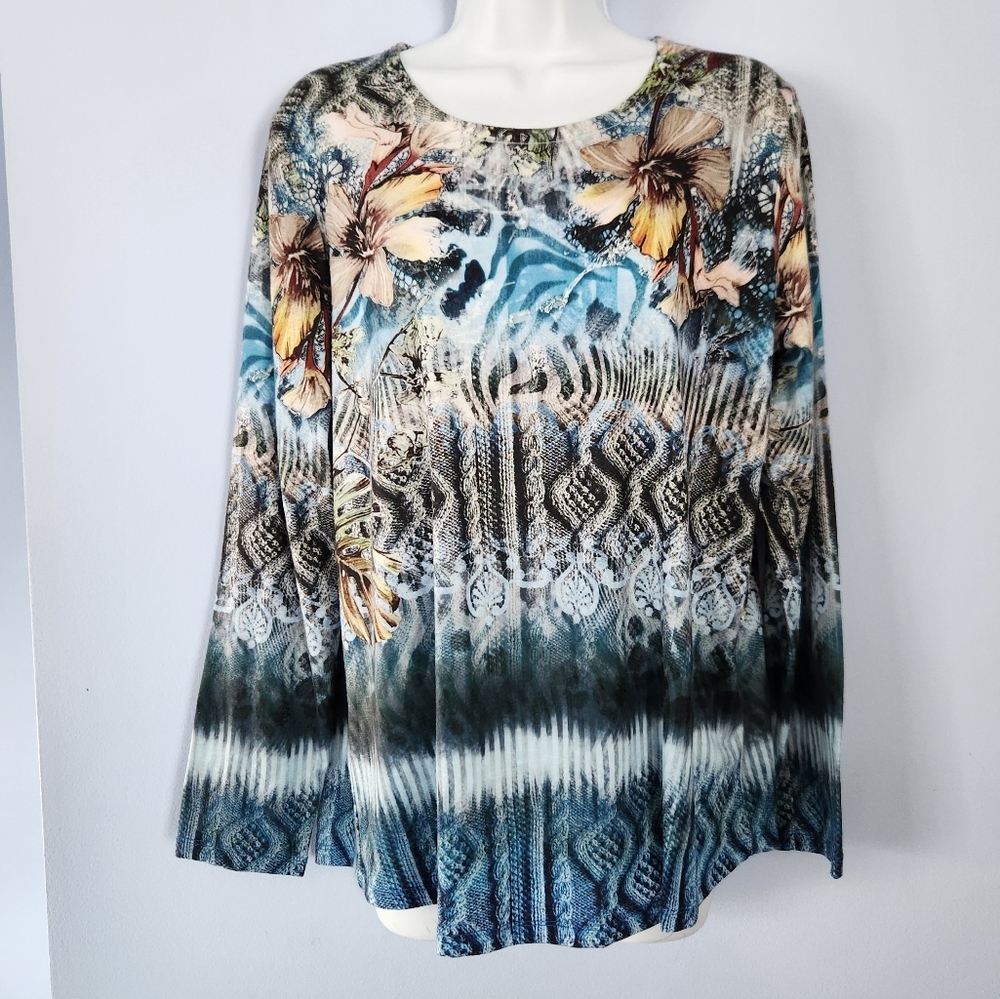 Northern Traditions Top
